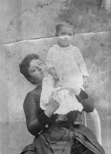 resized_redvelvet_p38D-front=Minnie Metzger Smith and son.jpg